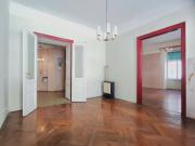 ALTBAU IN ZENTRALER LAGE 3 zentral begehbare Zimmer...