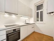 Altbau Mietwohnung 1180 Wien, Nähe Schubertpark