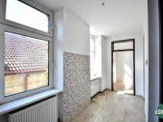 Altbau mit Charme – lichtdurchflutete Wohnung zum Sanieren