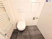 Altbau trifft Dachgarten – Stilvolle 3 Zimmer Wohnung...