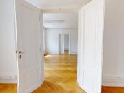 Repräsentative Bürofläche mit Blick auf die Karlskirche