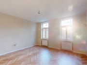 Altbaucharme frisch sanierte 50 m² im Herzen des 19....