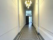 Altbaucharme trifft Stadtoase Sanierte 2 Zimmer Wohnung...