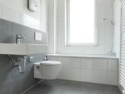 Altbaufans aufgepasst! Modernisierte 2 Zi Altbauwohnung...