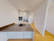 3m Raumhöhe im Neubau mit Luxusküche | U2 | XL Balkon