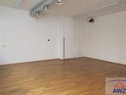 Altbauflair: ca. 61 m² Bürofläche!