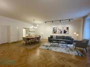 ALTBAUMIETE IN INNENSTADTPALAIS