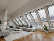 Altbaurenaissance mit Dachgeschossausbau Nähe Kutschkermarkt