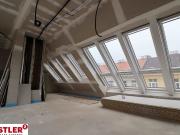 Moderne Dachgeschoss Maisonette Wohnung mit Terrasse...