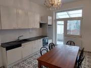 Altbauwohnhng mit Balkon WG geeignet