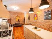 Altbauwohnung + Dachrohling bezugsfrei, möbliert, ruhig