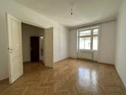 AltbauWohnung in der Van der Nüllgasse