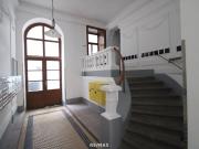 Altbauwohnung mit Entwicklungspotenzial: 73 m², 1....