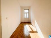 Altbauwohnung mit Gestaltungsspielraum in gefragter Lage