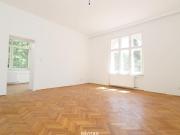 Altehrwürdige, großzügige Räumlichkeiten in Welser Villa