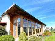 Älterer, aber gepflegter Bungalow mit großem Wintergarten