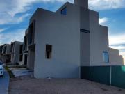 Altika H2, 3 Niveles, con Terraza, 4 Cuartos