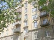 Altmarktkarree: 4 Zi. Wohnung mit Balkon und Parkett