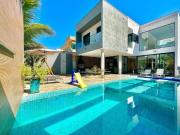 Alto padrão Casa à venda com 4 suítes Piscina e...