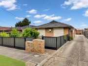 Altona Meadows 1/22 Balmoral St South