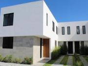 Altos de Juriquilla casa de dos niveles en VENTA RAH2444