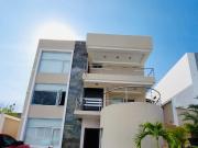 ALTOS DE MANTABEACH: CASA EN VENTA EN EL SUR DE MANTA