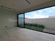 Altozano. VENTA Casa con 3 recámaras, cuarto de...