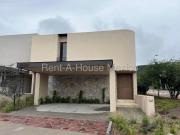 Altozano, VENTA Casa de 4 recámaras con 1 en planta baja