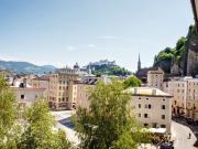 Altstadt/Altbau: XXL Einzimmerwohnung mit 57 m²!...