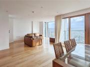 Altyre Road, Croydon CR0, 2 bed flat to rent, £2,000 pcm...