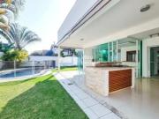 Aluga Casa Luxuosa em Condomínio – 4 Suítes – 330m² –...