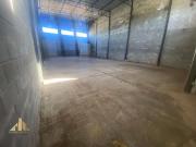 Aluga excelente galpÃ£o de 200 mÂ² de Ã¡rea construÃda...