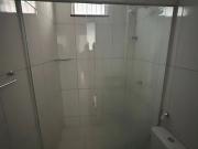 Aluga se apartamento amplo e bem arejado no bairro Barra...