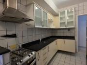 Aluga se apartamento no Bosque dos Ingleses sem mobiliado!