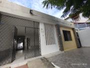 Aluga se casa duplex com 05 quartos na divisa centro com...