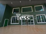 Aluga se Prédio com Salão Comercial, 320m2 de...