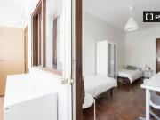 Aluga se quarto, apartamento T10, Saldanha, Lisboa