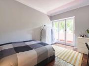 Aluga se quarto em apartamento de 11 quartos no Campo...