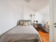 Aluga se quarto em apartamento de 13 quartos em Lisboa