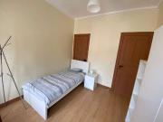 Aluga se quarto em apartamento de 4 quartos em...