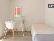 Aluga se quarto em apartamento de 5 quartos no Porto