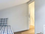 Aluga se quarto em apartamento de 7 quartos em Benfica,...