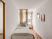 Aluga se quarto em apartamento de 8 quartos no Areeiro,...