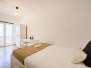 Aluga se quarto em apartamento de 9 quartos em Lisboa