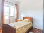 Aluga se quarto em apartamento T3 em Belém, Lisboa