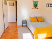 Aluga se quarto em apartamento T7 no Areeiro, Lisboa