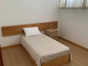 Aluga se quarto em moradia com 11 quartos na Sra. Do...