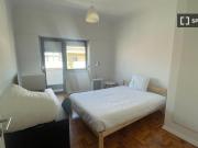 Aluga se quarto em residência no Bairro Do Rego, Lisboa