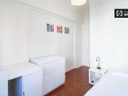 Aluga se quarto numa residência na Estrela, Lisboa