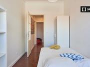 Aluga se quartos em apartamento de 9 quartos em Lisboa